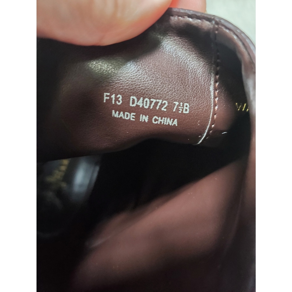 Waterproof Leather Boots - Picture 7 of 11